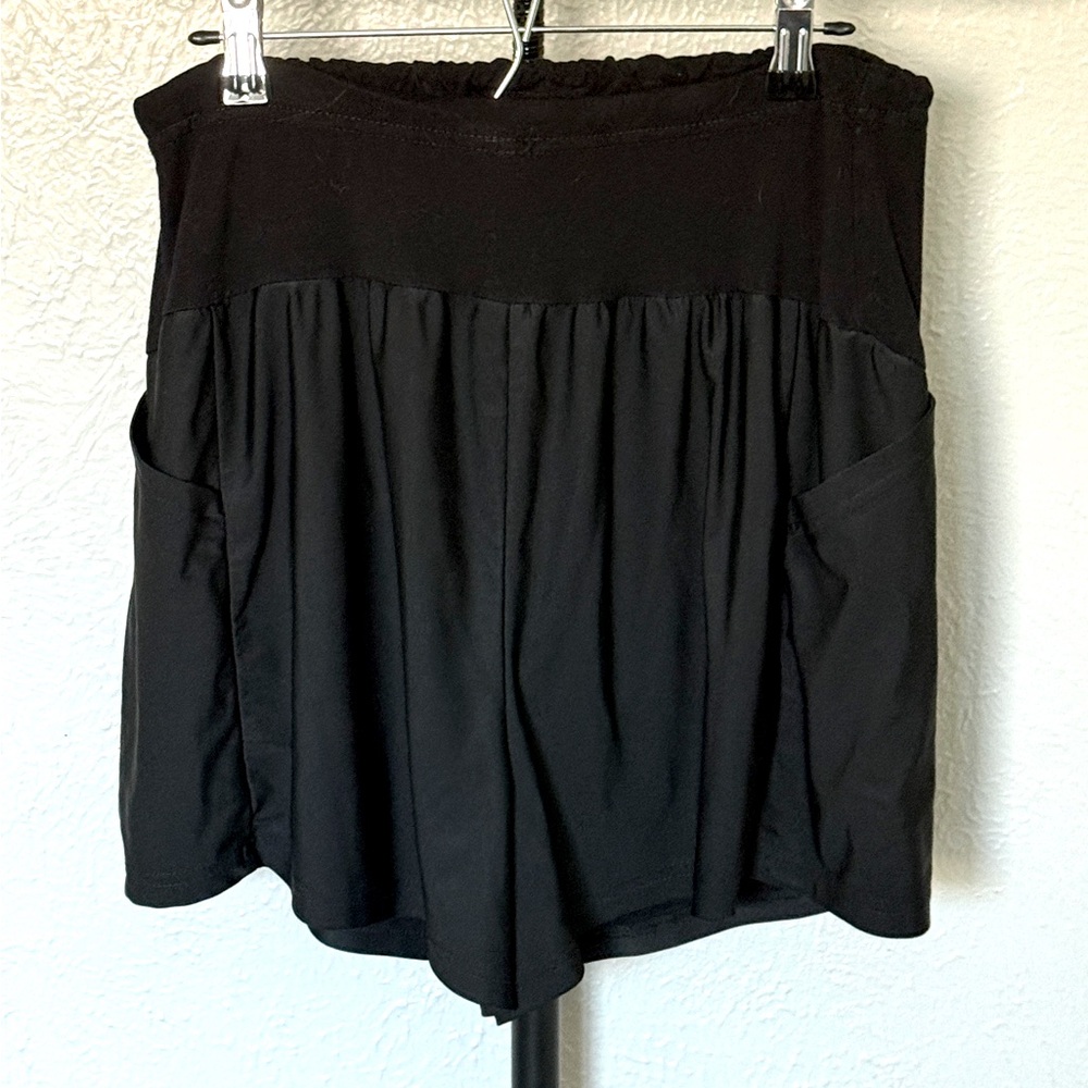 Black Maternity Athletic Shorts